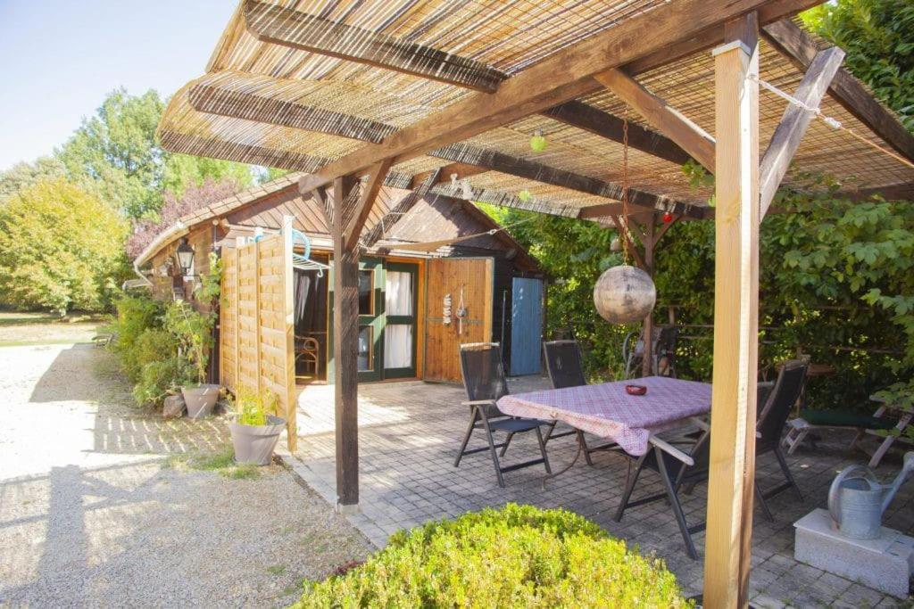 Appartamento Le Bon Chemin Ateliers Sainte-Nathalène Esterno foto