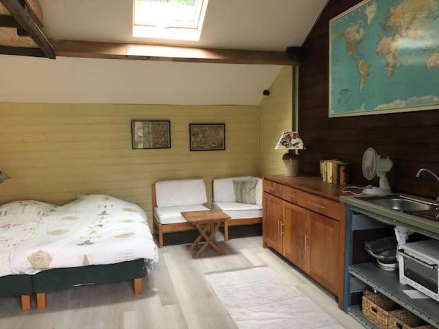 Appartamento Le Bon Chemin Ateliers Sainte-Nathalène Esterno foto