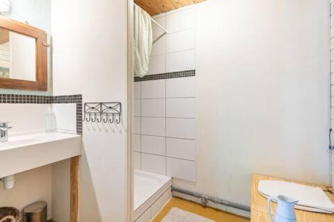 Appartamento Le Bon Chemin Ateliers Sainte-Nathalène Esterno foto